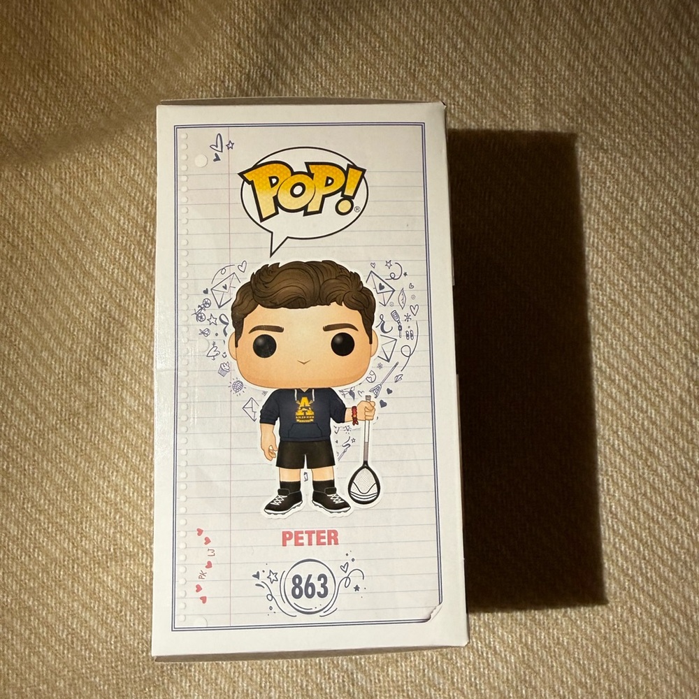 Funko Pop! Lara Jean & Peter Vinyl Figures - Picture 5 of 13